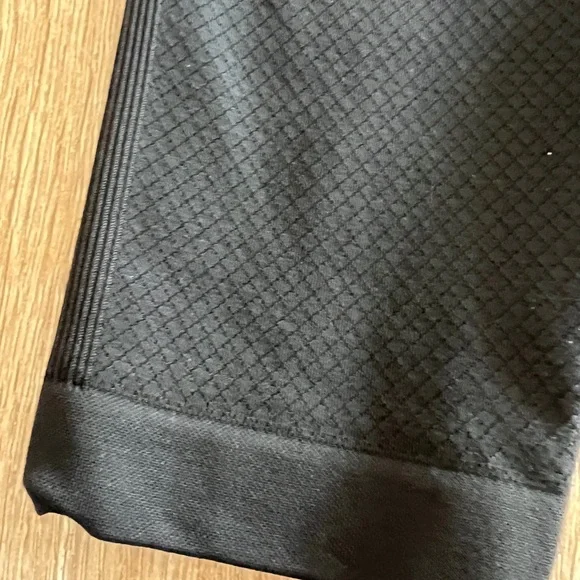 lululemon athletica Classic Black Leggings - Picture 3 of 4